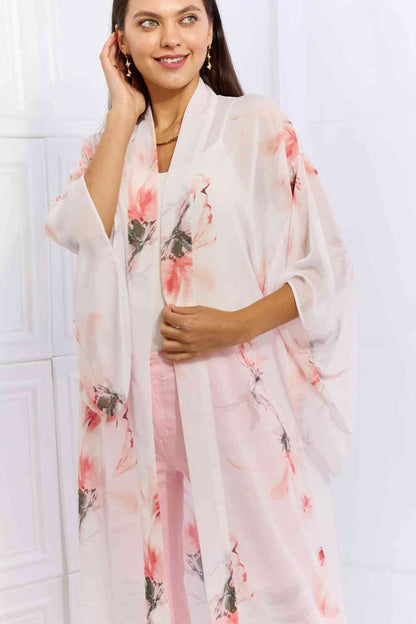 Cárdigan tipo kimono de gasa floral Pick Me de OneTheLand