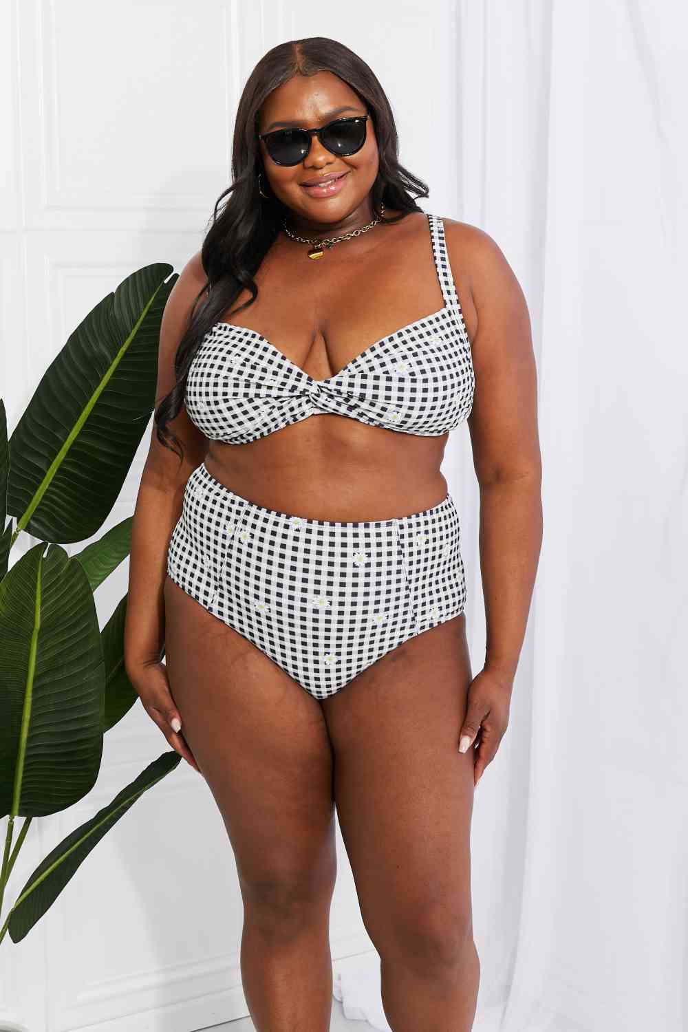 Bikini negro de talle alto Take A Dip Twist de Marina West Swim