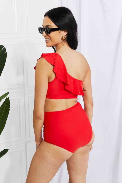 Bikini de un solo hombro con volantes Seaside Romance de Marina West Swim en rojo