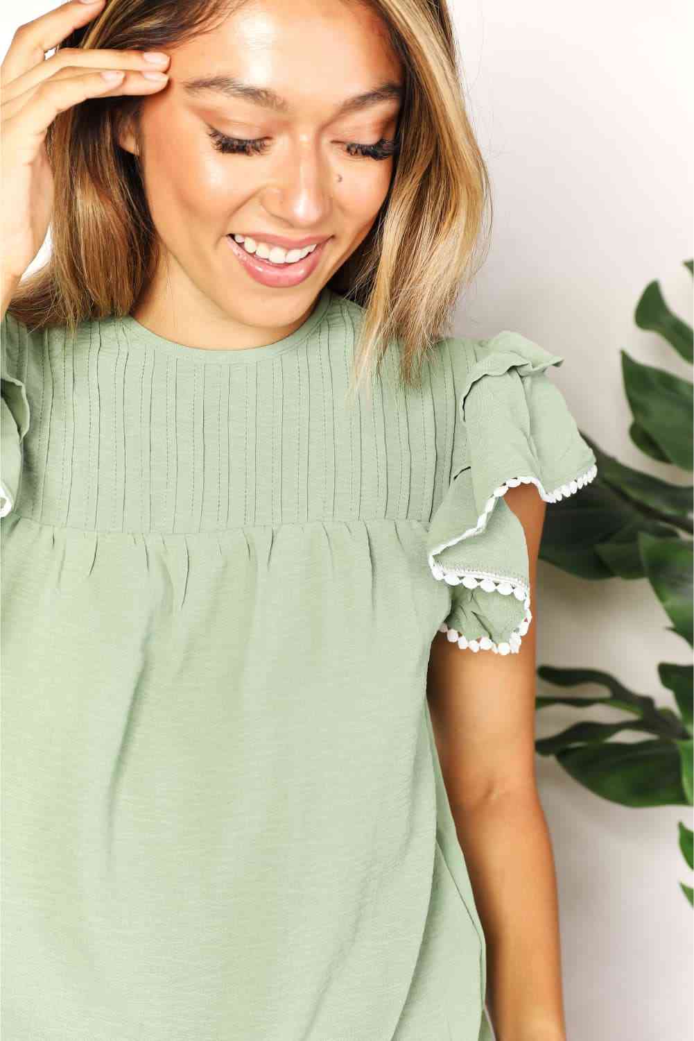 Blusa con mangas acampanadas y detalle plisado de Double Take