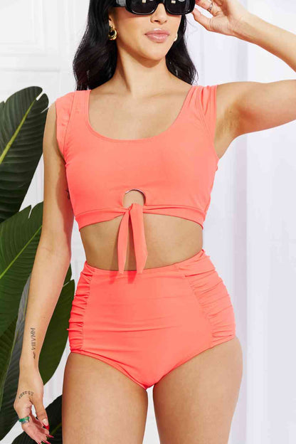 Conjunto de top de baño corto y braguitas fruncidas Sanibel de Marina West Swim en coral