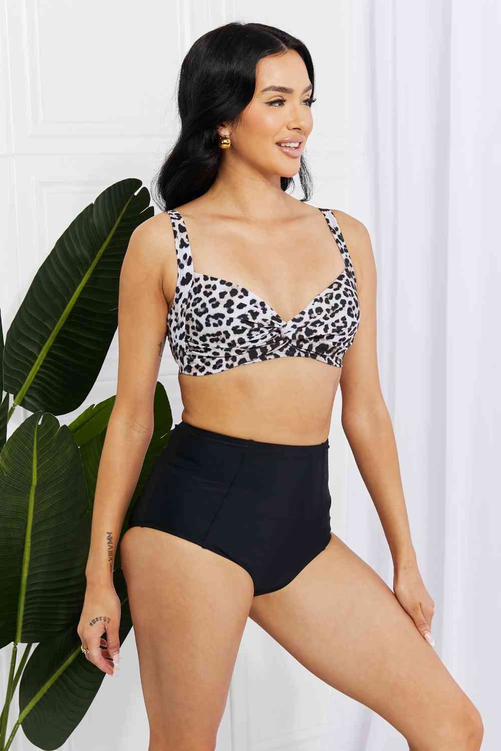 Bikini de talle alto con estampado de leopardo Take A Dip Twist de Marina West Swim