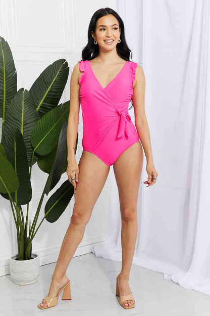 Marina West Swim Traje de baño de una pieza de tamaño completo con volantes y flotador sintético en rosa