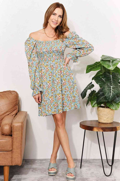 Vestido con cuello cuadrado y mangas con volantes y estampado floral de Double Take