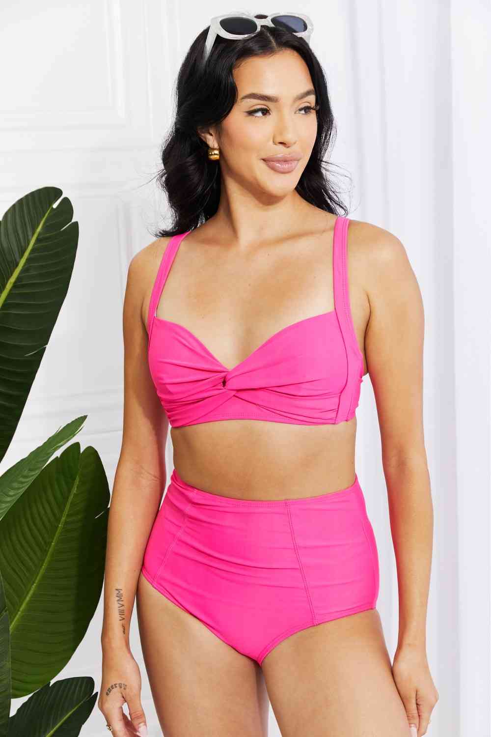 Bikini rosa de talle alto Take A Dip Twist de Marina West Swim